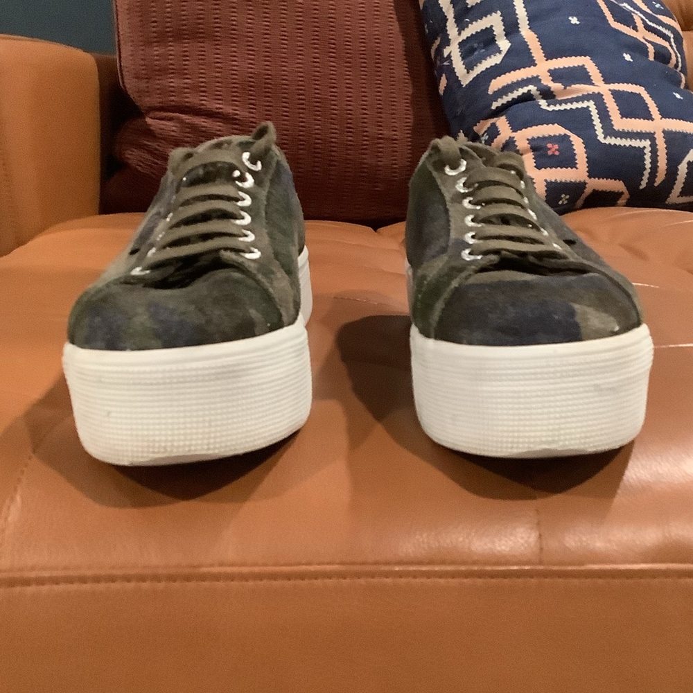 VGUC Superga suede platform sneakers, size US W9 / EU 40 - Picture 4 of 9